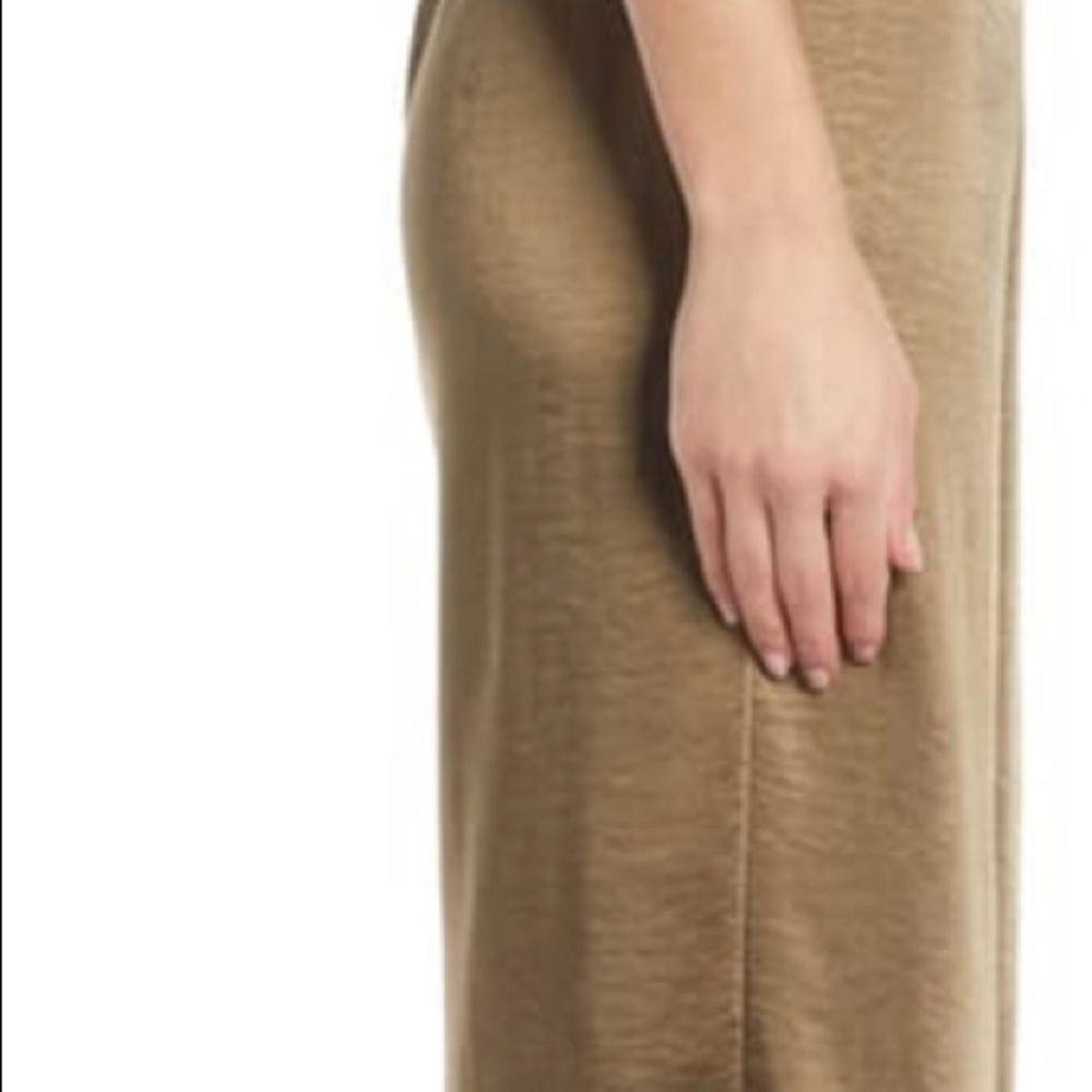 Caara Lowe Hammered Satin Utility Jumpsuit - Picture 3 of 13